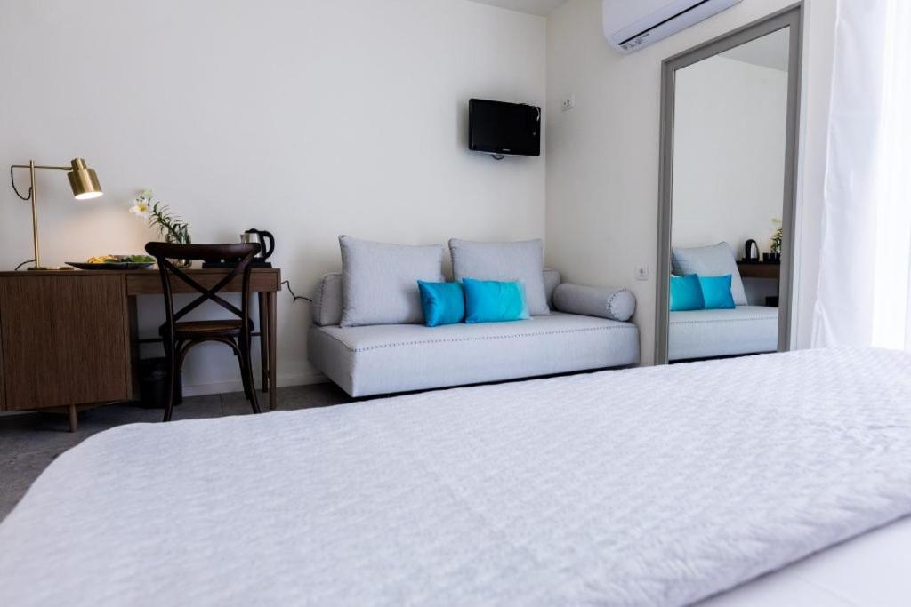 Aparthotel Lemon Tree House Karpathos Esterno foto